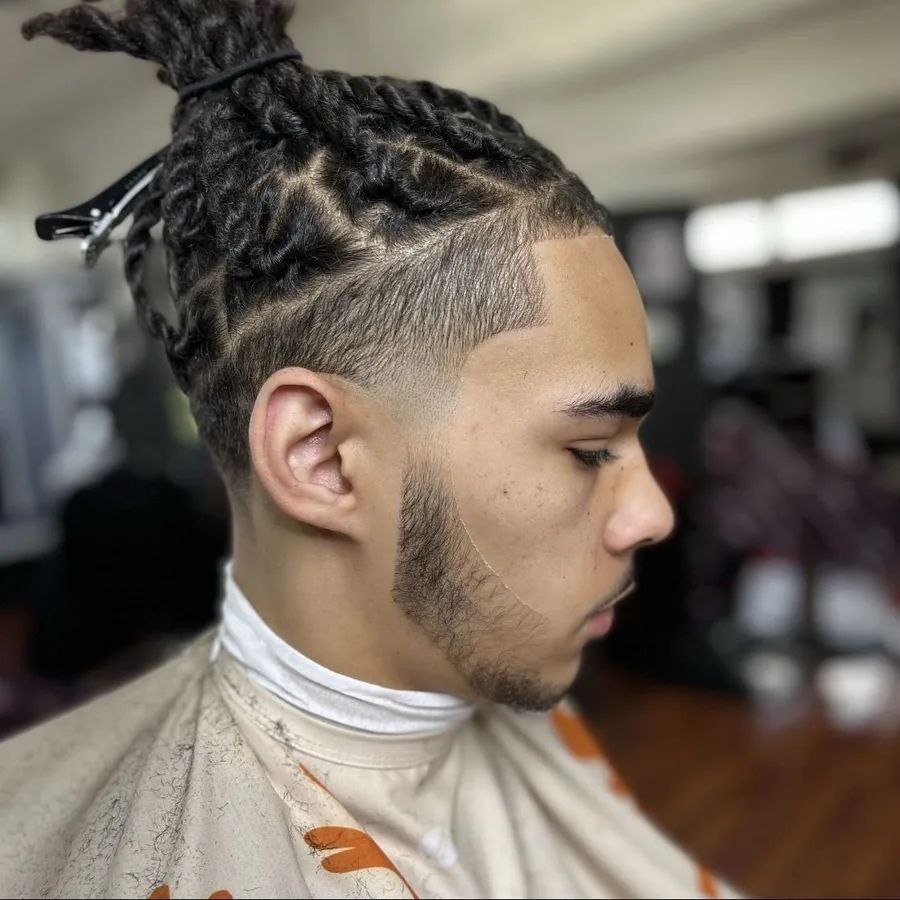 Fresh skin fade with a crisp line-up